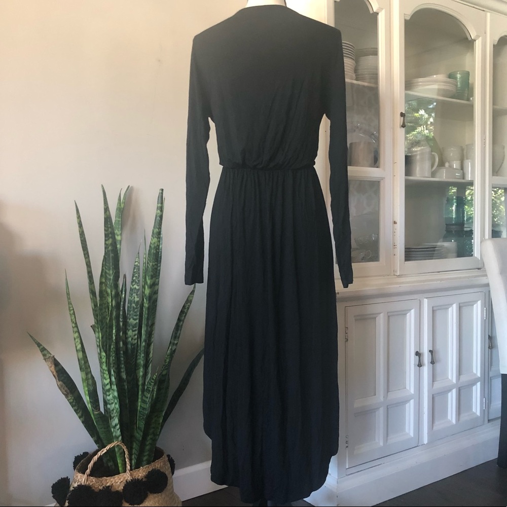 Black surplice long sleeve midi dress - Picture 5 of 6